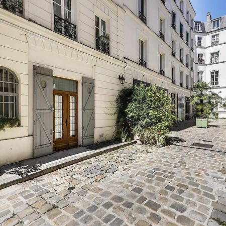 Modern French Studio In Paris Lägenhet Exteriör bild